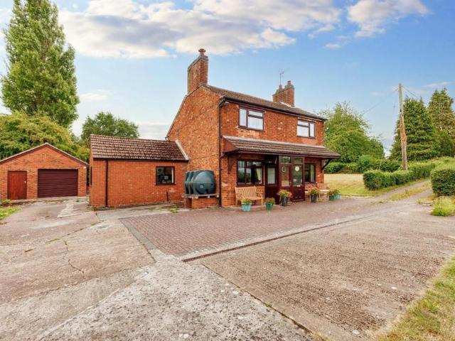 House for sale in Potters Green, West Midlands
