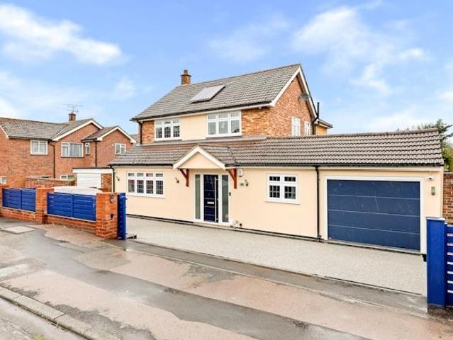 House for sale in Ongar, Epping