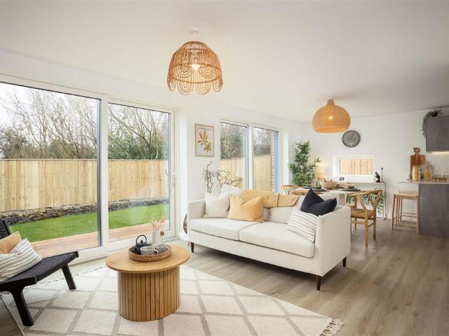 House for sale in Drighlington, Adwalton