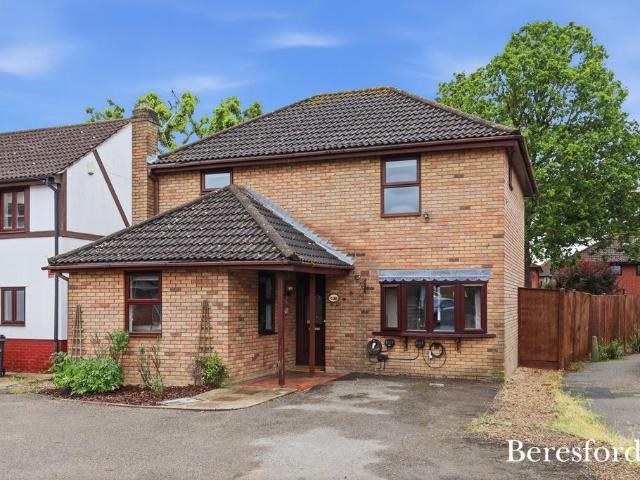 House for sale in Navestock Side, Essex