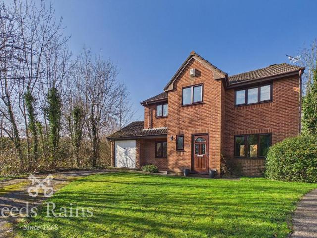 House for sale in Moss Side, Firbank