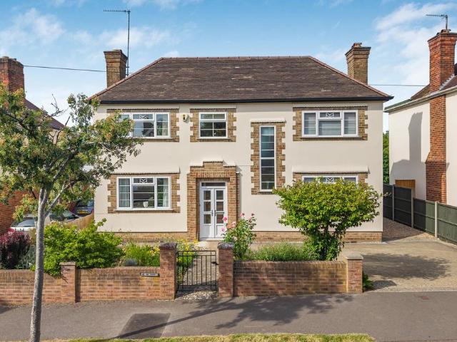House for sale in Ewens Farm, Golden Valley