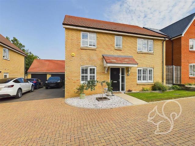 House for sale in Chipping Hill, Essex