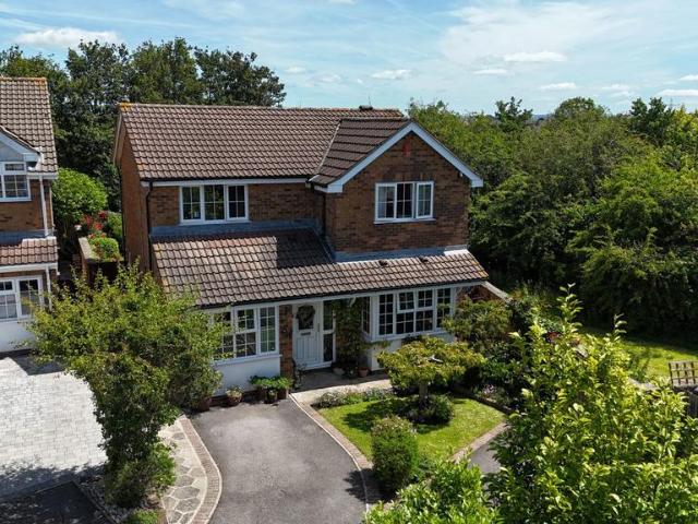 House for sale in Stoke Gifford, South Gloucestershire