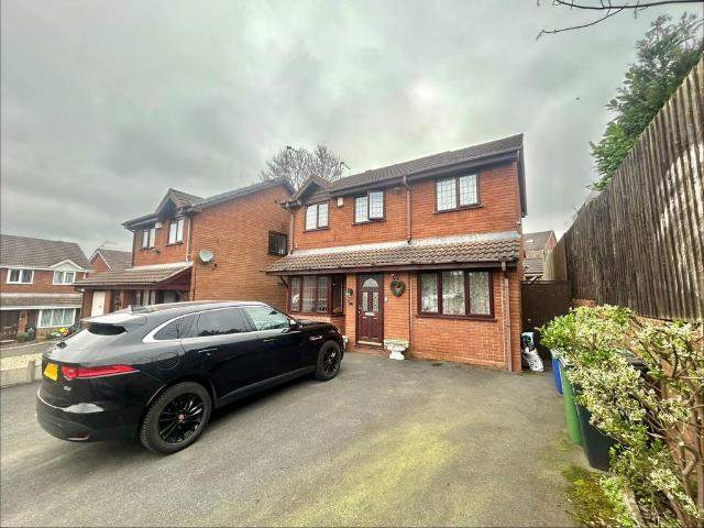 House for sale in Coseley, West Midlands