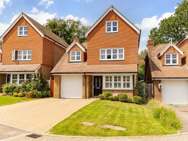 House for sale in Horsham, West Sussex