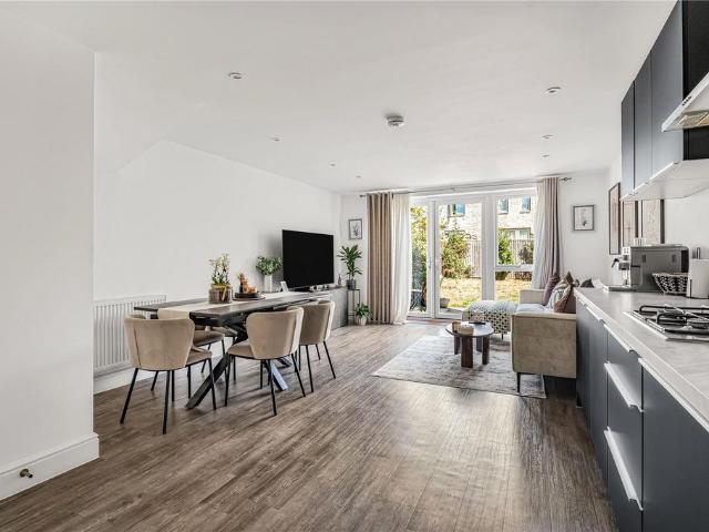 House for sale in The Slade, Oxfordshire
