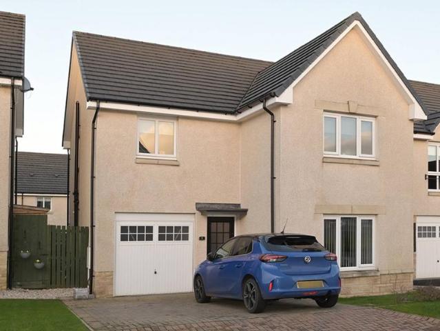 House for sale in Monarch's Way, West Calder