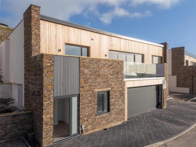 House for sale in Downderry, Cornwall