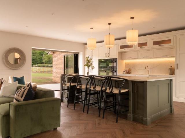 House for sale in Ingatestone and Fryerning, Navestock Side