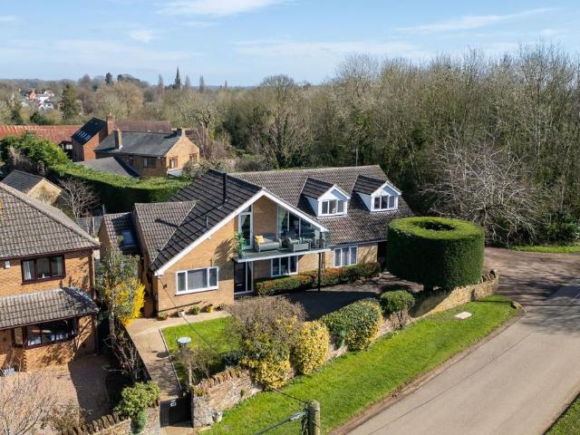 House for sale in Byfield
