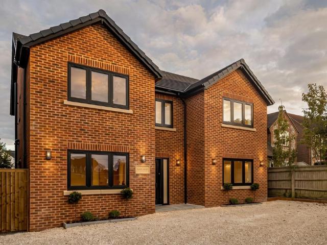 House for sale in Penn, Penn Bottom