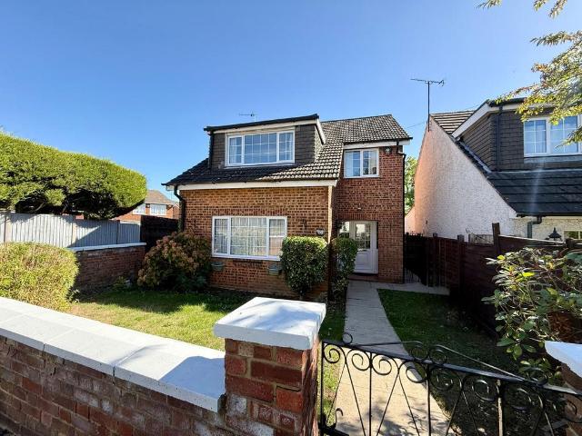 House for sale in Marsh Farm