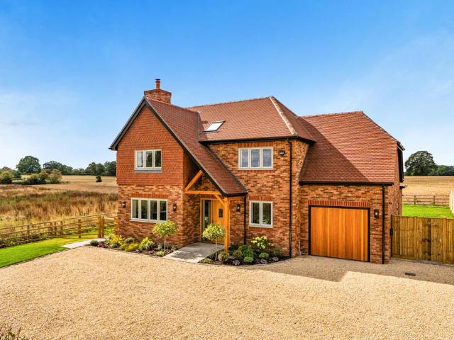 House for sale in West End Green, Basingstoke and Deane