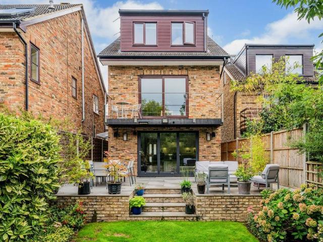 House for sale in Weybridge, Elmbridge