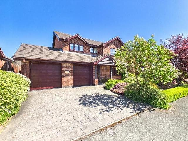House for sale in Market Drayton, Shropshire