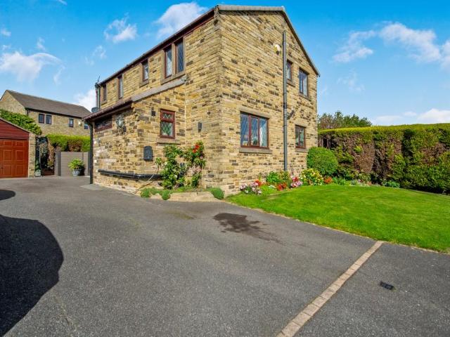 House for sale in Clifton, Calderdale