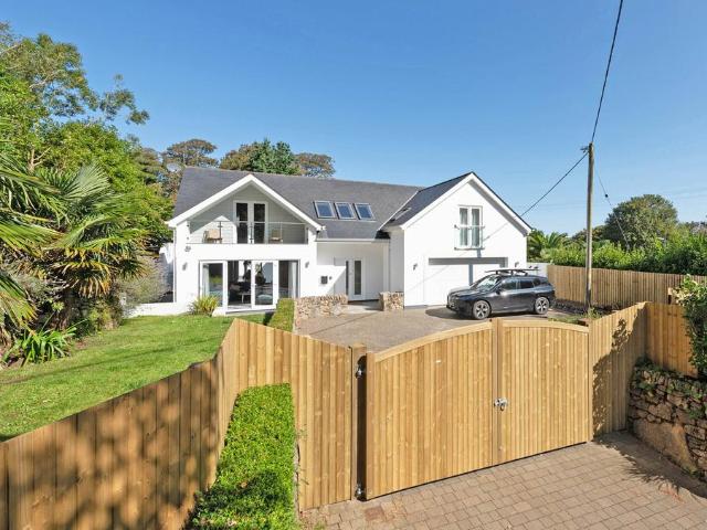 House for sale in Penbeagle, Cornwall