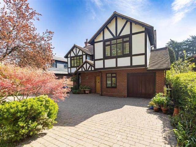 House for sale in Debden Green, Epping