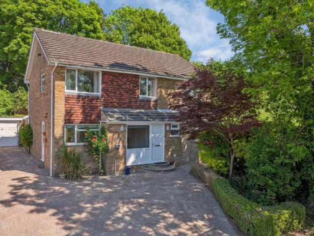 House for sale in Chepping Wycombe, Tylers Green