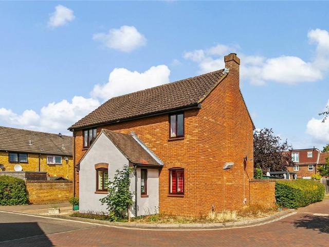 House for sale in Hampton, Greater London
