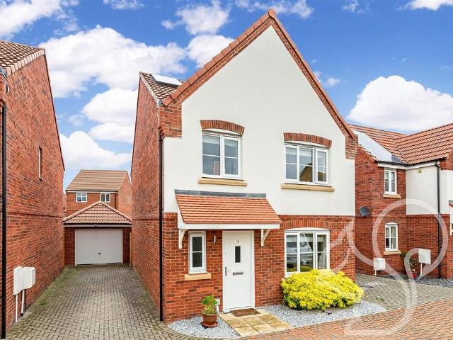 House for sale in Chelmondiston, Suffolk