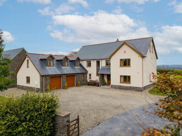 House for sale in Laugharne, Wales