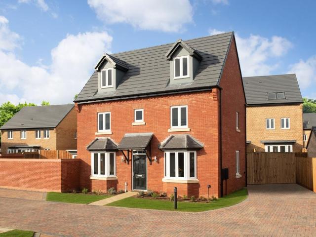 House for sale in Priors Hall Park, Weldon