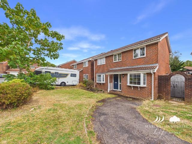 House for sale in Spring Vale, Hampshire