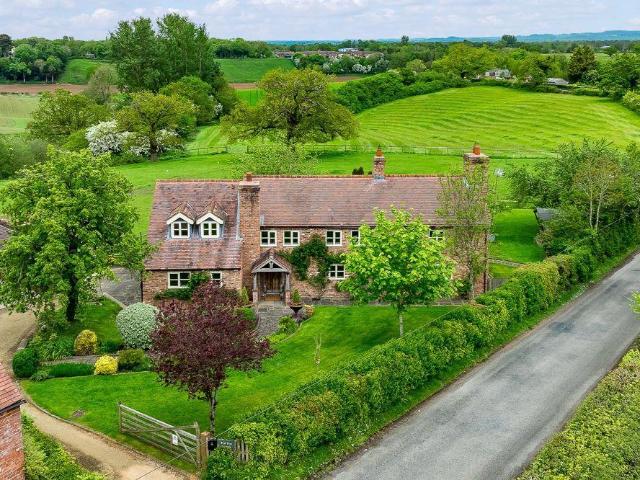 House for sale in Welshampton and Lyneal, Shropshire