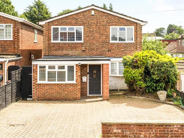 House for sale in Aperfield, Greater London