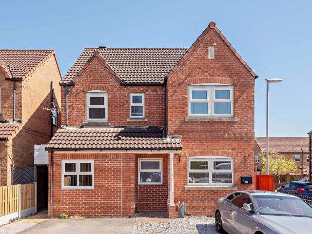 House for sale in Goldthorpe, South Yorkshire