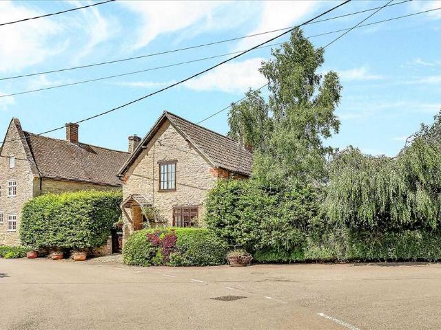 House for sale in Clifton Reynes
