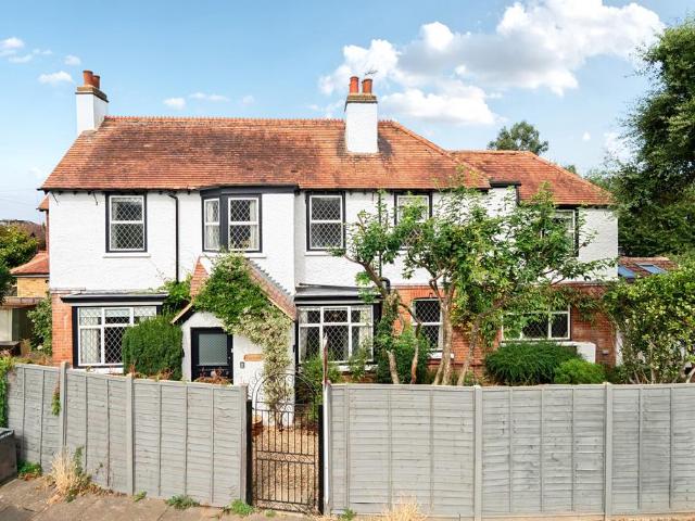 House for sale in Lower Halliford, Surrey