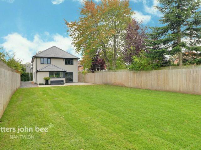 House for sale in Hankelow