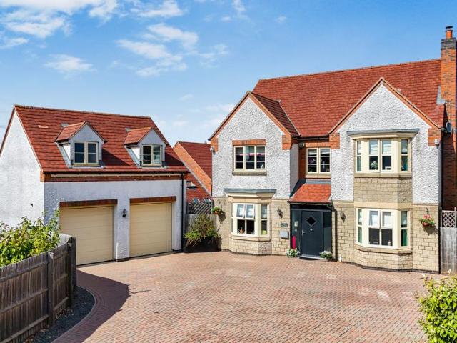 House for sale in Glenfields, Pinfold