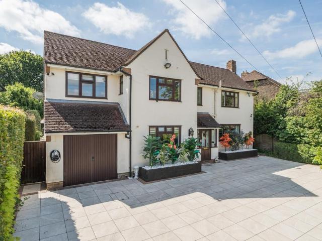 House for sale in Bickley, Greater London