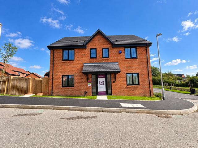 House for sale in Dobb Brow, Bolton