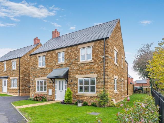 House for sale in Evershot, Oxfordshire
