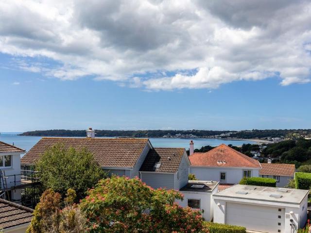 House for sale in St Helier, Greater London