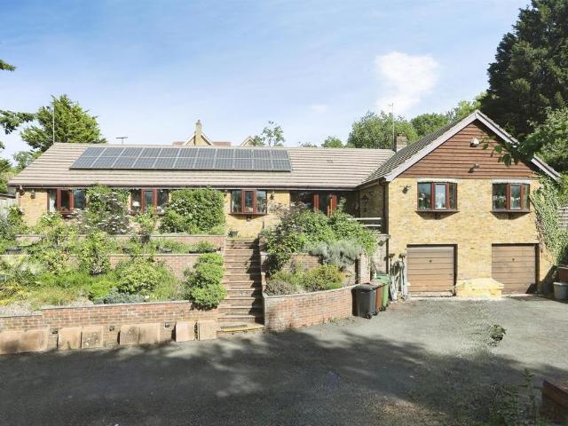 House for sale in Midway, Kent