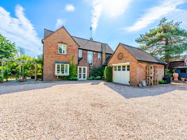 House for sale in Minsterley, Shropshire
