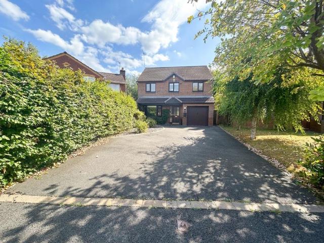 House for sale in Holmes Chapel
