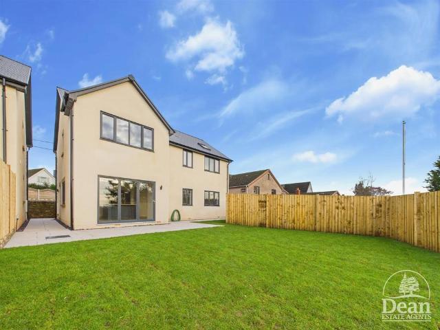 House for sale in Woolaston, Bromsberrow Heath