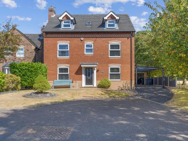 House for sale in Winwick Quay, Warrington