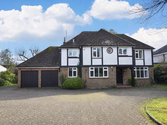 House for sale in Pouchen End, Hertfordshire
