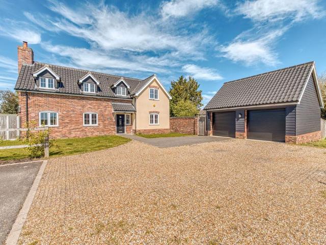 House for sale in Bedingfield, Suffolk