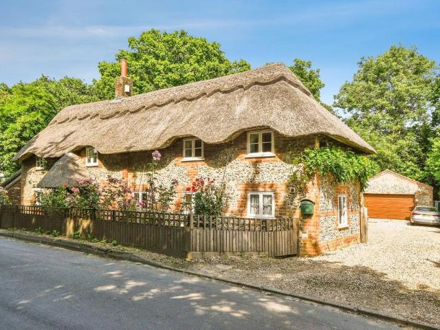 House for sale in Lambourn, West Berkshire