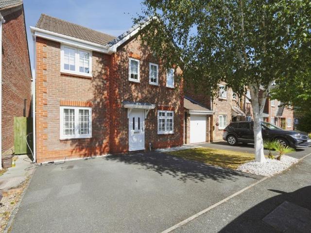 House for sale in Whitby, Ellesmere Port