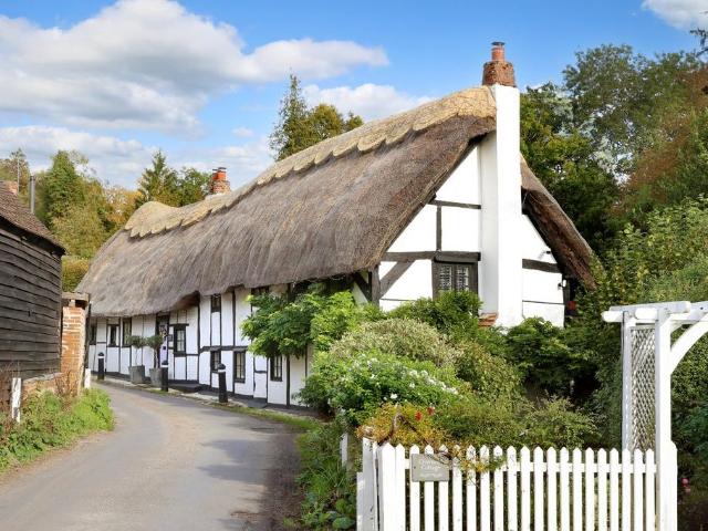 House for sale in Cookham Rise, Cookham